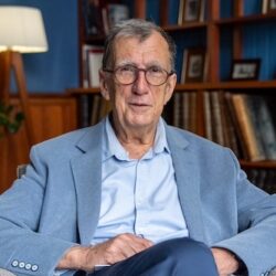 Latour_Kyoto-prize